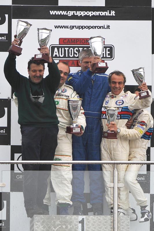 Fabio e Alain Valle a podio con il Team Form su circuito di Adria