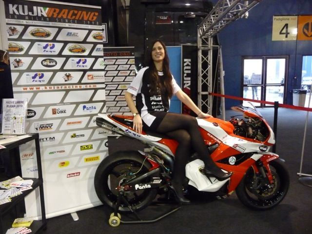 Pit Girl Kuja Racing Verona