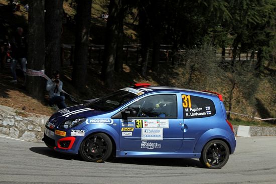 Trofeo Twingo R2 Gordini Andrea Carella ed Ilaria Riolfo vincono il Rally del Ciocco