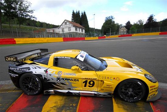 Emanuele Moncini a podio a SPA con la Corvette