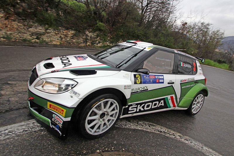 Umberto Scandola subito in vetta alla classifica del 37. Rally 1000 Miglia