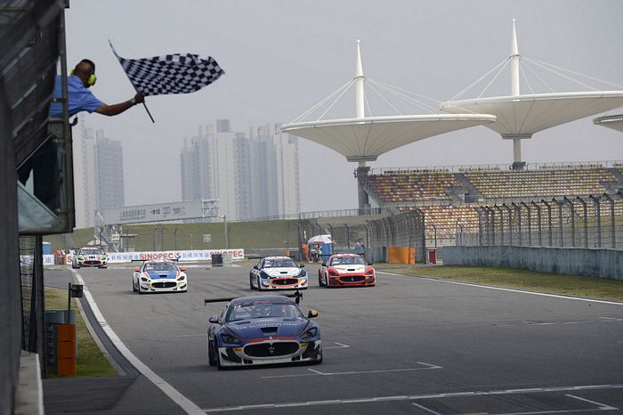 Sbirrazzuoli e Simoni in trionfo a Shanghai nel Trofeo Maserati