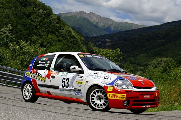 Clio di Marco Lombardi Meconi al Rally degli Abeti