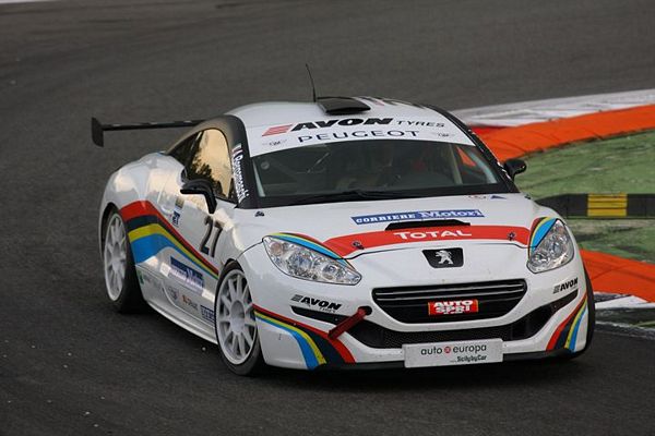 Luca Filippi guest star Peugeot in pista al Mugello