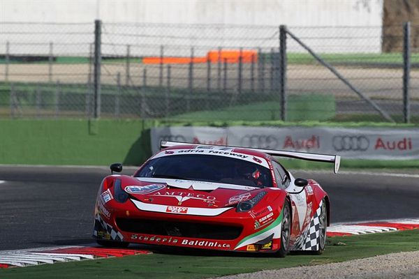 Ancora una Ferrari, quella di Casè-Giammaria, la più veloce nelle prove libere
