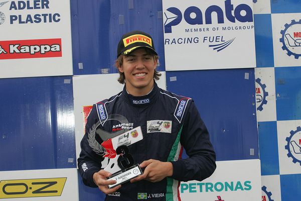 Joao Vieira sul podio di Monza F4