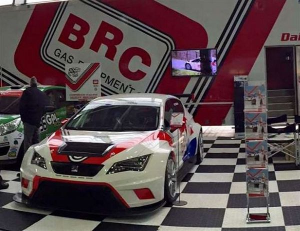 Leon TCR BRC Racing Team