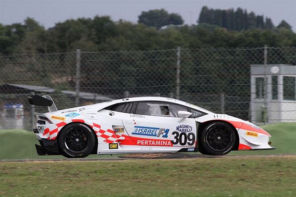 Vincenzo Sospiri Racing con due Lamborghini Huracan Super GT 