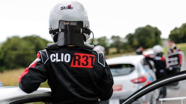 Elenco iscritti e calendario Trofeo Clio R3T