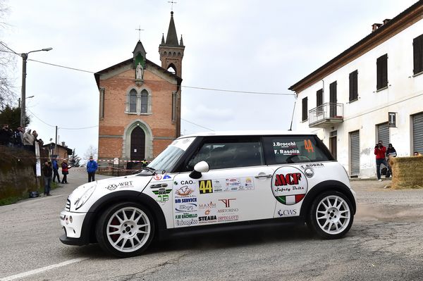 Winners Rally Team: Jordan Brocchi protagonista del Trofeo Twingo nel TRT