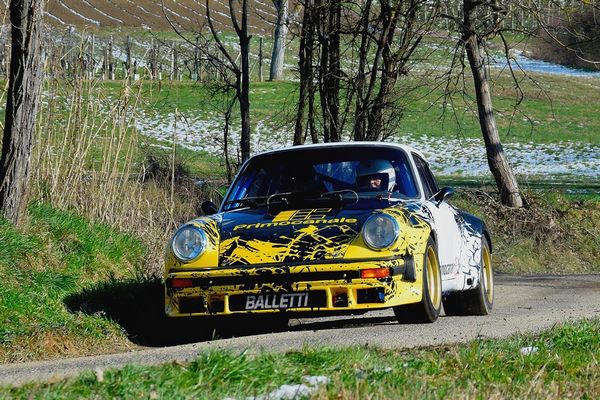 4 regioni  Porsche SC 3.0 di Riccardo Canzian-Matteo  Balletti