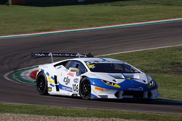 Yuki Nemoto e Nicolas Costa (Lamborghini Huracan) conquistano le pole nella classe Super GT Cup