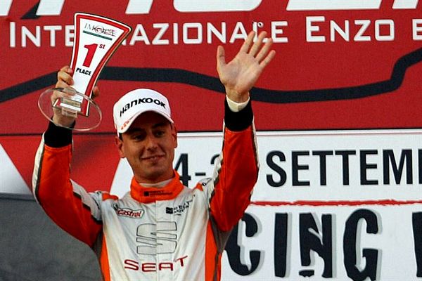 È di Alberto Bassi e della Seat Leon Cupra ST il primo titolo di Campionato Italiano Turismo