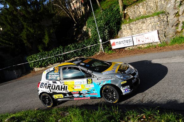 Gianluca Tosi al successo nel Rally Lirenas