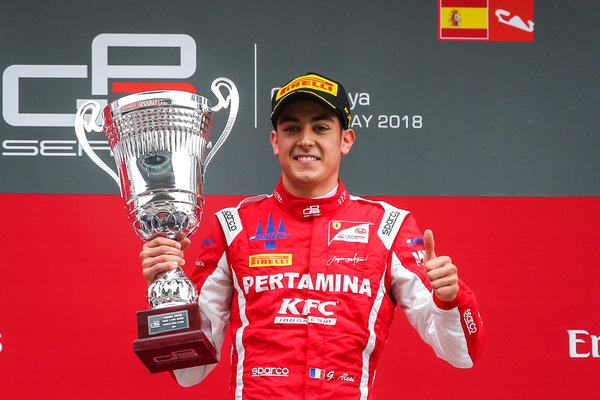 GP3 Series Giuliano Alesi vince a Barcellona