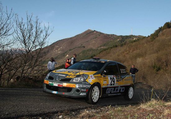 Stefano Albertini si conferma al Rally Valli Piacentine con la  Clio R3C