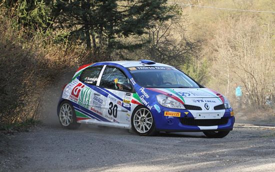 Marco Asnaghi cerca la vittoria di R3 al Rally di Bassano