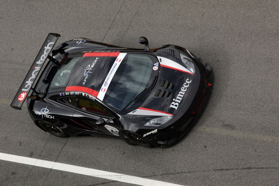 Monza, la McLaren di Neri-van der Drift miglior tempo nel secondo turno di prove libere