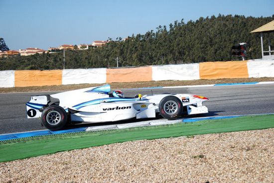 AutoGP Vittoria in rimonta di Adrian Quife-Hobbs a Valencia