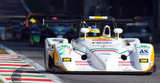 Nel campionato italiano Prototipi 7 Osella PA21 Evo