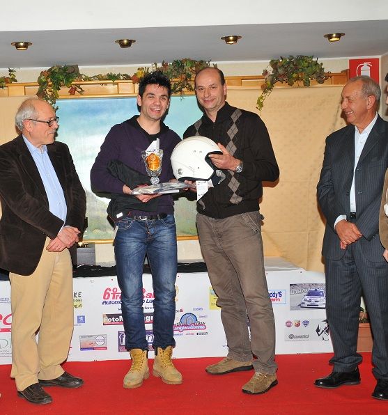 Luca Panzani al volante della Rover MG vince il trofeo rally automobile club Lucca 2012 