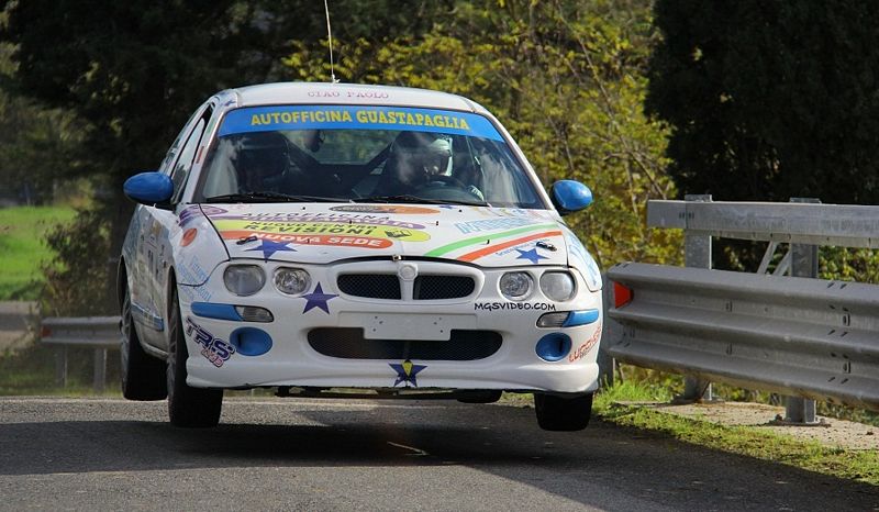 Luca Panzani al volante della Rover MG vince il trofeo rally automobile club Lucca 2012 