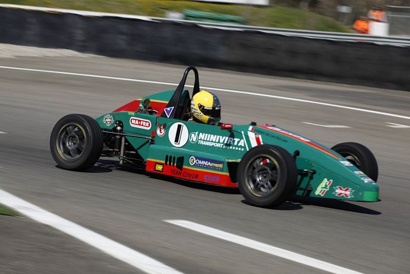 Formula Junior Sabino De Castro conserva il primato a Varano