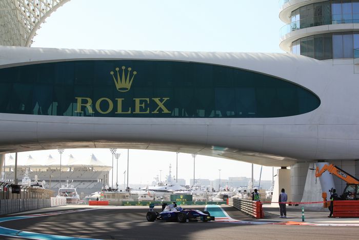 GP3 Alex Fontana conclude in top-10 ad Abu Dhabi