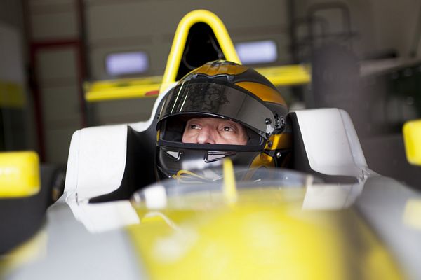 Peccenini sfida i rookie della F.Renault 2.0 Alps