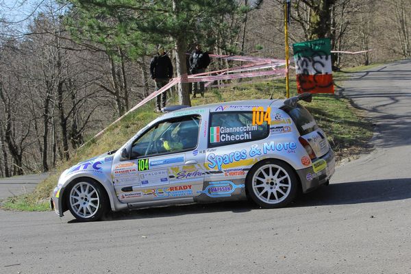  il team giannecchini & salotti chiude in bellezza la stagione 2014 con l’equipaggio mazzoni-angilletta al 23° rally il ciocchetto 