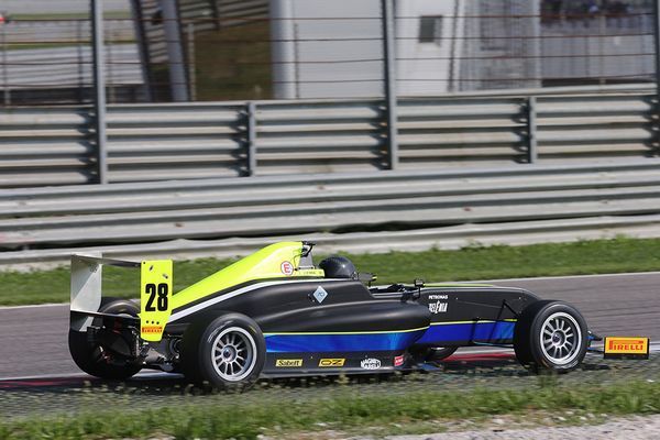 Punti e top 10 per Joao Vieira ad Adria nellItalian F.4 Championship