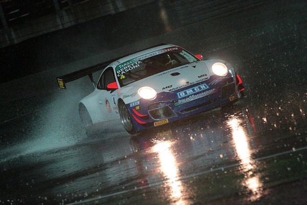 Targa Tricolore Porsche notturna