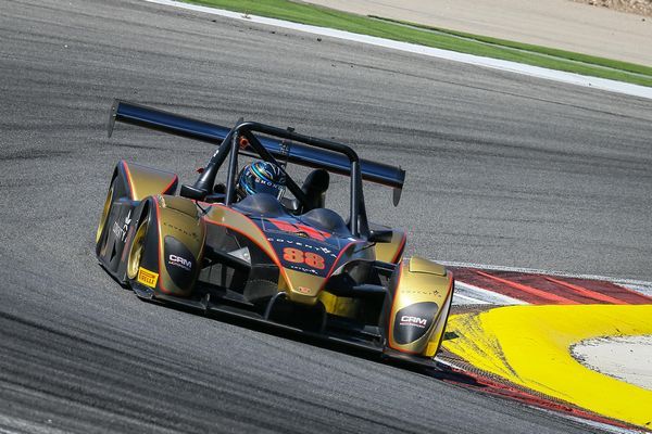 Due vittorie ed un podio nel ricco weekend di Wolf Racing Cars
