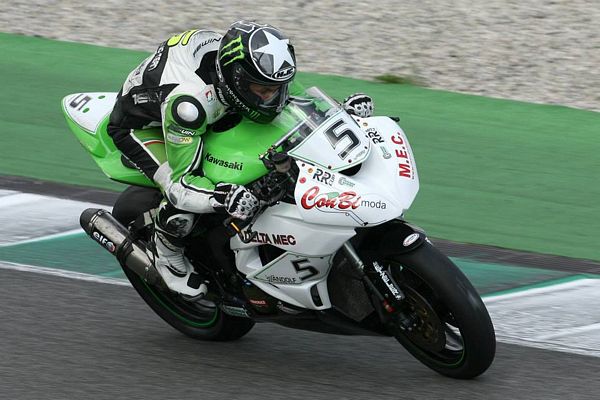 Nicola Andolfatto su Kawasaki Ninja 600 vince ad Imola nella Coppa Italia
