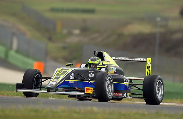 Formula 4 Vallelunga ancora punti per Joao Vieira 