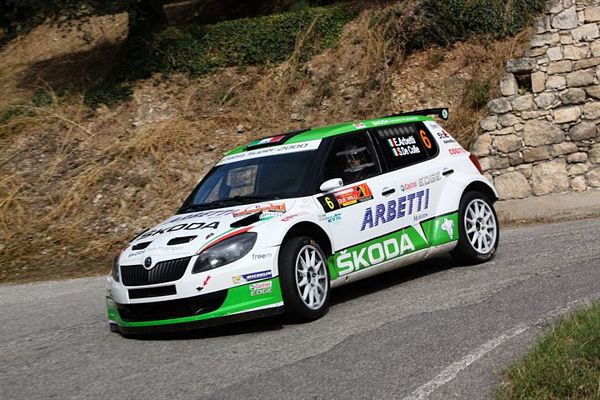 L'equipaggio SKODA Italia Motorsport conclude in terza posizione il 32° Rally Due Valli