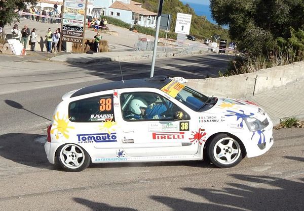 Giuseppe Mannu e Isacco Turchi vincono il Rally Ronde  Città di Arzachena