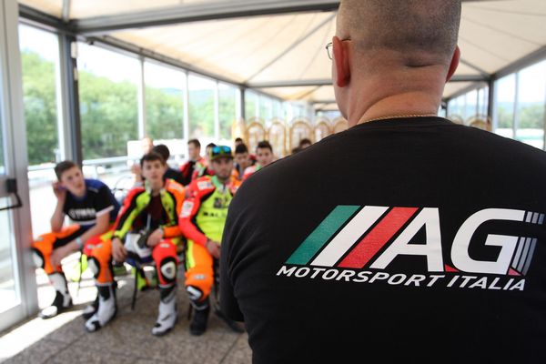 Yamaha R125 cup 2015: a Nicole Iavazzo il primo round andato in scena a Varano