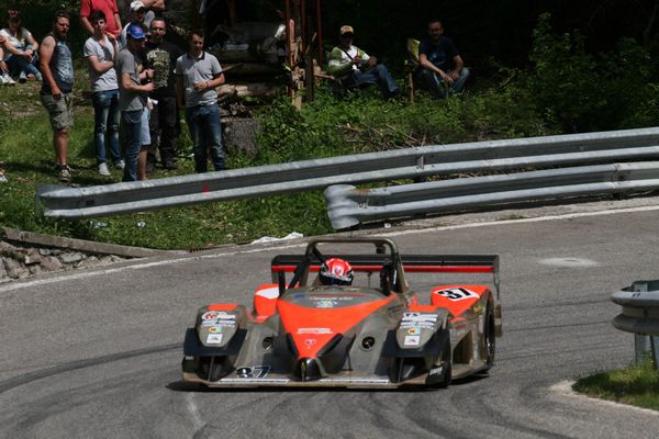 Michele Fattorini vince la  Verzegnis - Sella Chianzutan su Osella PA 2000 