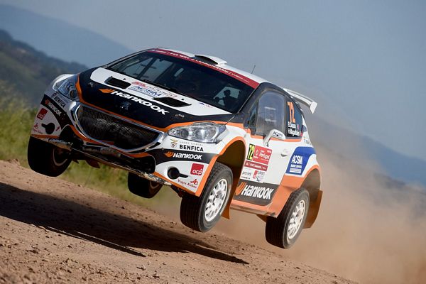 PROFUMO MONDIALE PER ERTS HANKOOK COMPETITION: TRE  VETTURE AL VIA DEL RALLY DITALIA-SARDEGNA