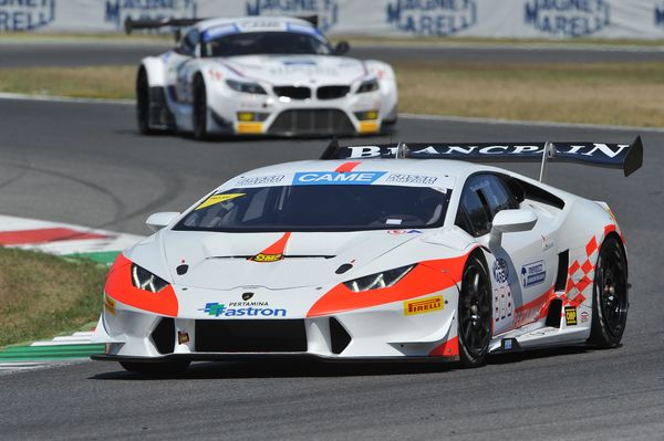 Magli-Ferrara (Ferrari 458 Italia), al top nella seconda sessione di prove libere