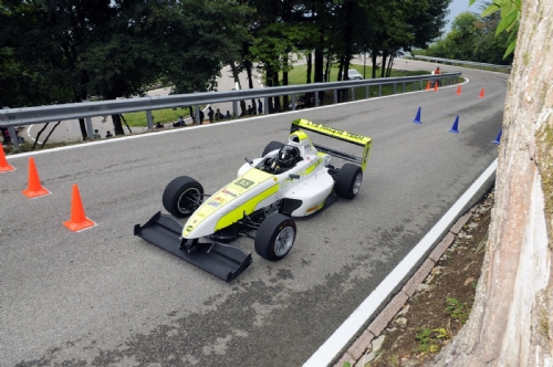 Alessandro Tinaburri (Formula Gloria) sette tornanti