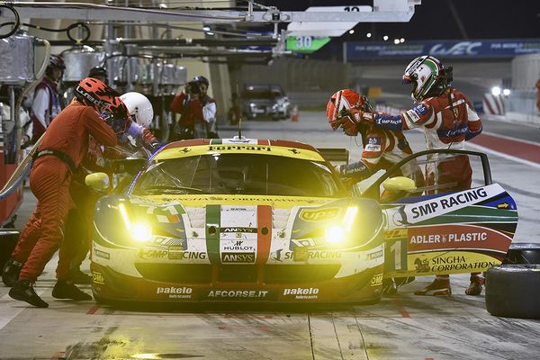 Pit-stop durante la 6 Ore Bahrain