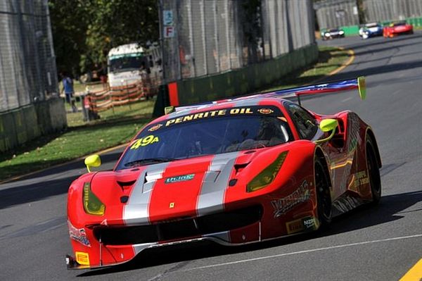 Montermini in rimonta a Melbourne nel debutto della Ferrari 488 GT3