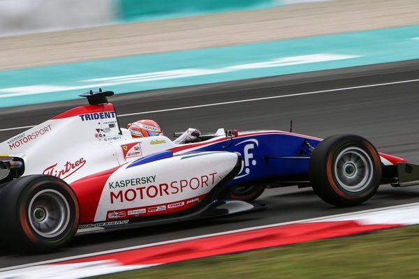 Antonio Fuoco in pole a Sepang con al Dallara Trident Gp3