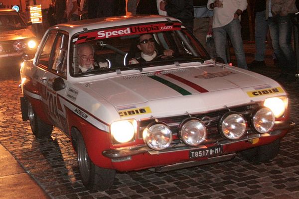 team bassano valpantena Opel Ascona SR 1.9 di Stefano e Massimo Carminati
