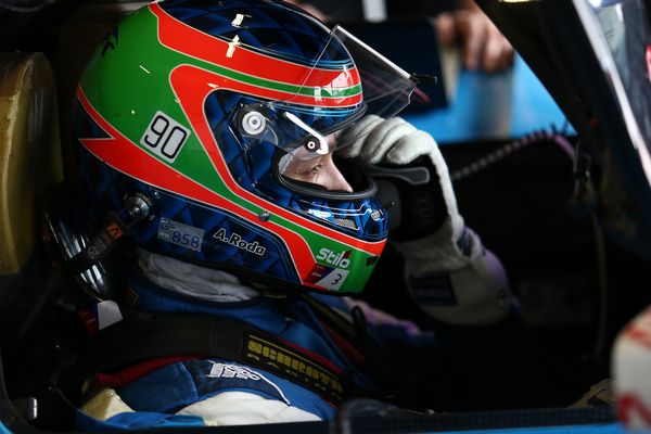 Andrea Roda conquista il podio in Tailandia su Ligier JSP2