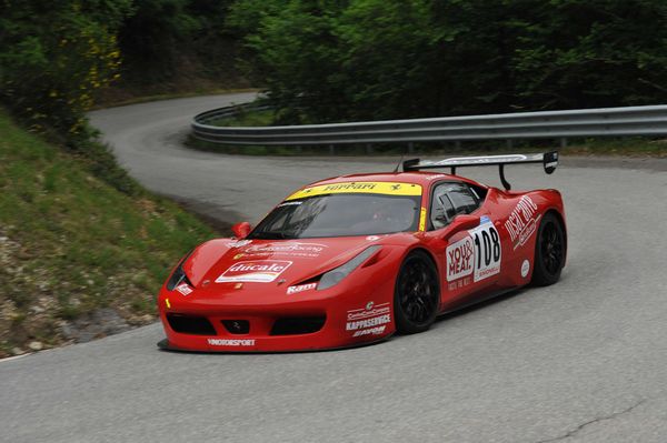 Luca Gaetania alla cronoscalata Verzegnis su Ferrari 458