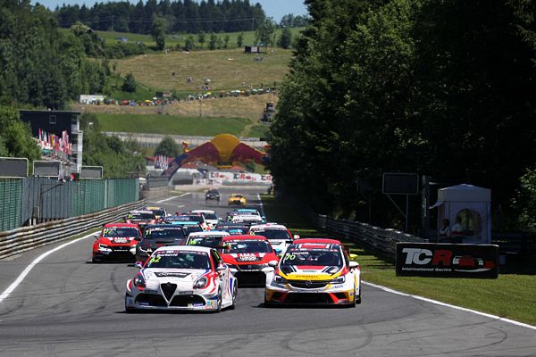 Alfa Romeo Giulietta TCR di Romeo Ferraris vince al Salzburgring