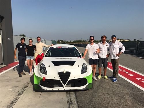 V-Action Racing Team debutta nel TCR Italy con due Alfa Romeo Giulietta della Romeo Ferraris